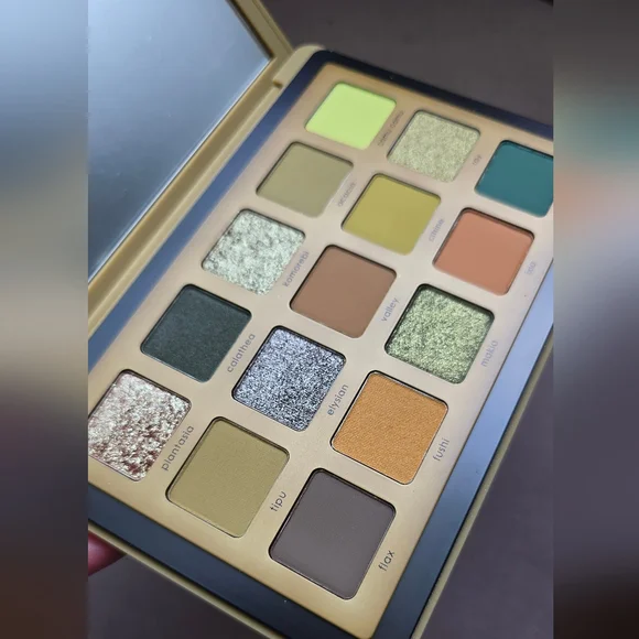 Natasha Denona Yucca Palette - Picture 3 of 3